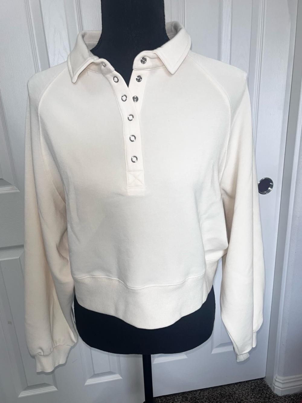 NWT Simply Southern off-white/cream (bone) Gigi Pullover